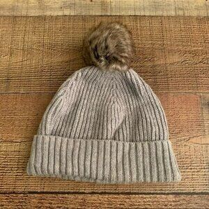 Amazon’s essentials gray ribbed knit cuffed beanie with faux fur Pom Pom - OS